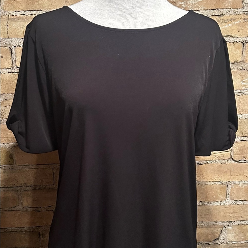 Ann Taylor Classic/ Dressy Black Short Sleeve Knit Shirt